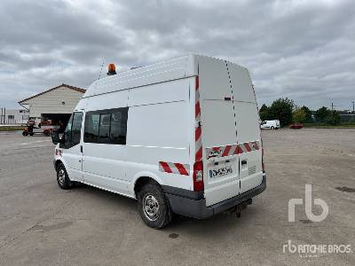 FORD TRANSIT 4x2 Camion Fourgon - Kamion vagonetë: foto 2 FORD TRANSIT 4x2 Camion Fourgon - Kamion vagonetë: foto 2