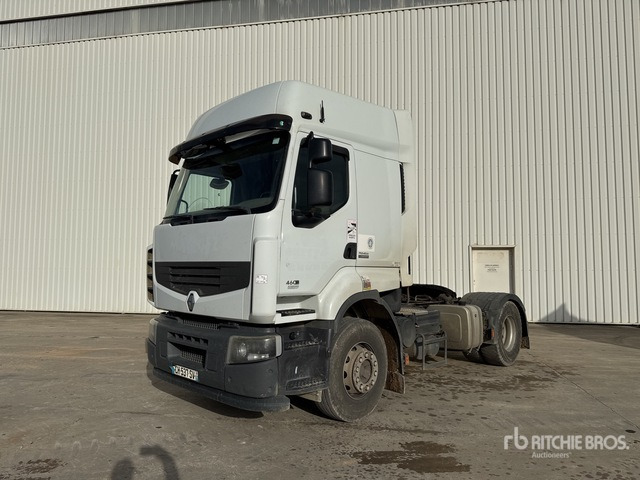 2012 Renault Premium 460 DXi 4x2 Tracteur Routier Cabine Cou ... S/A Sleeper Truck Tractor - Gjysmë-kamion: foto 1 2012 Renault Premium 460 DXi 4x2 Tracteur Routier Cabine Cou ... S/A Sleeper Truck Tractor - Gjysmë-kamion: foto 1