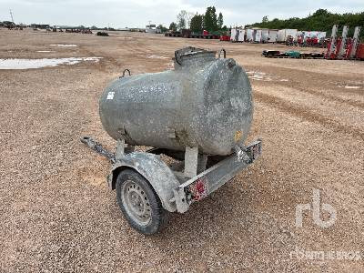 HUBIERE H111T 11CN 500 L S/A Citerne Sur Remorque - Gjysmë rimorkio me bot: foto 2 HUBIERE H111T 11CN 500 L S/A Citerne Sur Remorque - Gjysmë rimorkio me bot: foto 2