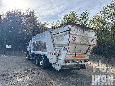 MERCEDES BENZ ANTOS 3240 8x2 Twin-Steer Rear Loader Cami ... - Kamion mbeturinash: foto 2 MERCEDES BENZ ANTOS 3240 8x2 Twin-Steer Rear Loader Cami ... - Kamion mbeturinash: foto 2