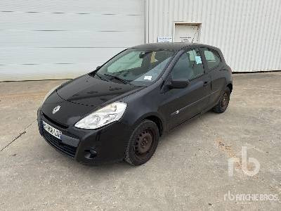 RENAULT CLIO Automobile - Veturë: foto 1 RENAULT CLIO Automobile - Veturë: foto 1