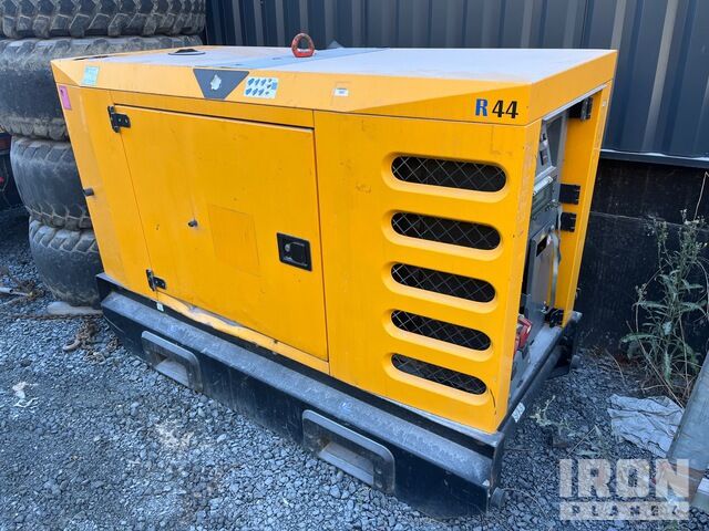 Sdmo R44 Generator Set - Set gjeneratori: foto 2 Sdmo R44 Generator Set - Set gjeneratori: foto 2