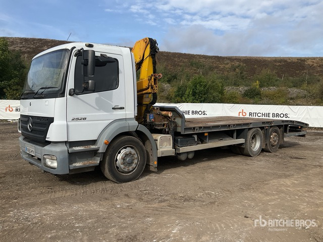 2005 Mercedes-Benz Axor 2528 2002 HMF 1063 K2 Knuckle Boom o ... Flatbed Truck with Crane - Kamion me karroceri të hapur, Kamion me vinç: foto 1 2005 Mercedes-Benz Axor 2528 2002 HMF 1063 K2 Knuckle Boom o ... Flatbed Truck with Crane - Kamion me karroceri të hapur, Kamion me vinç: foto 1