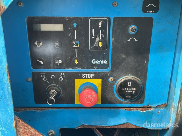 2008 Genie GS-5390 4x4 Diesel Scissor Lift - Ngritës gërshërë: foto 5 2008 Genie GS-5390 4x4 Diesel Scissor Lift - Ngritës gërshërë: foto 5