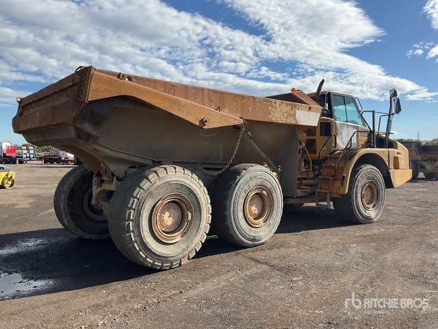2011 Cat 735 6x6. Articulated Dump Truck - Shkarkues teleskopik: foto 4 2011 Cat 735 6x6. Articulated Dump Truck - Shkarkues teleskopik: foto 4