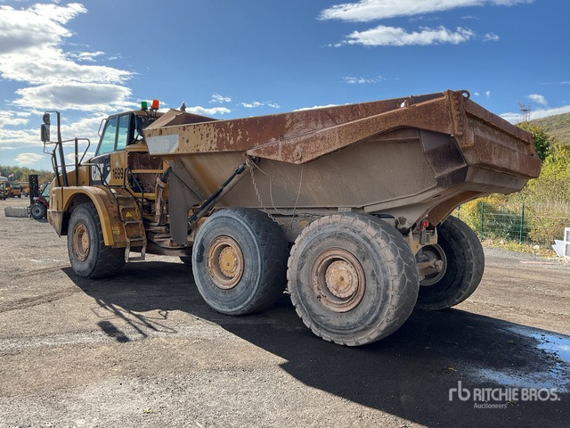 2011 Cat 735 6x6. Articulated Dump Truck - Shkarkues teleskopik: foto 3 2011 Cat 735 6x6. Articulated Dump Truck - Shkarkues teleskopik: foto 3