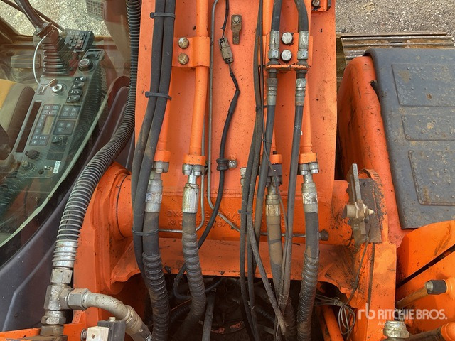 2011 Doosan DX225LC Long Reach Tracked Excavator - Ekskavator me zinxhirë: foto 5 2011 Doosan DX225LC Long Reach Tracked Excavator - Ekskavator me zinxhirë: foto 5