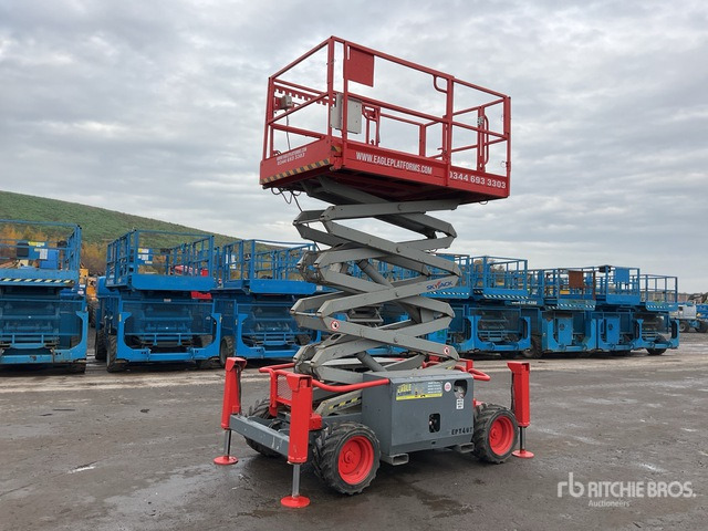 2011 Skyjack SJ6832 RT 4x4 Diesel Scissor Lift - Ngritës gërshërë: foto 1 2011 Skyjack SJ6832 RT 4x4 Diesel Scissor Lift - Ngritës gërshërë: foto 1