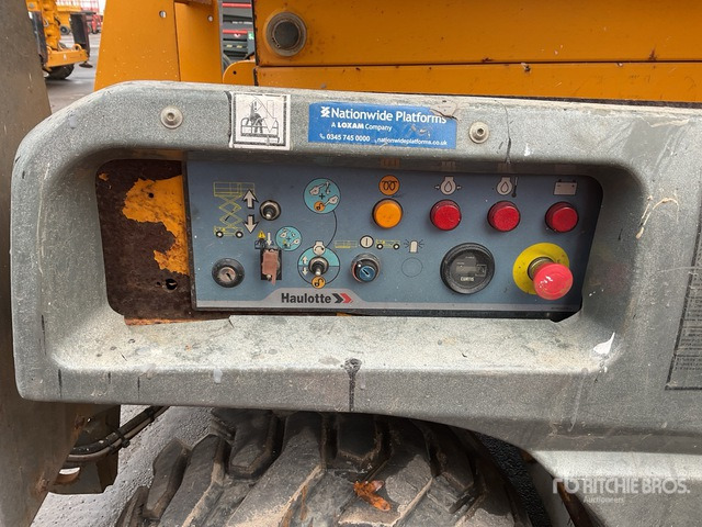 2014 Haulotte Compact12DX 4x4 Diesel Scissor Lift - Ngritës gërshërë: foto 5 2014 Haulotte Compact12DX 4x4 Diesel Scissor Lift - Ngritës gërshërë: foto 5