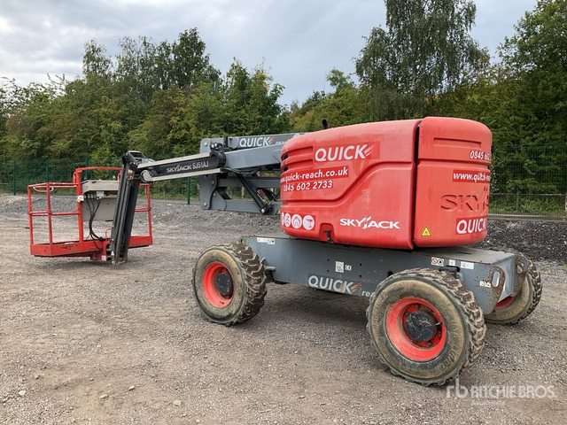 2014 Skyjack SJ51AJ 4WD Diesel Articulating Boom Lift - Krah me çernjerë: foto 3 2014 Skyjack SJ51AJ 4WD Diesel Articulating Boom Lift - Krah me çernjerë: foto 3