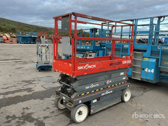 2014 Skyjack SJlll3226 Electric Scissor Lift - Ngritës gërshërë: foto 2 2014 Skyjack SJlll3226 Electric Scissor Lift - Ngritës gërshërë: foto 2