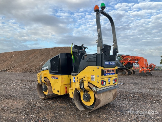 2015 Bomag 120AD-5 Double Drum Roller - Rul: foto 3 2015 Bomag 120AD-5 Double Drum Roller - Rul: foto 3