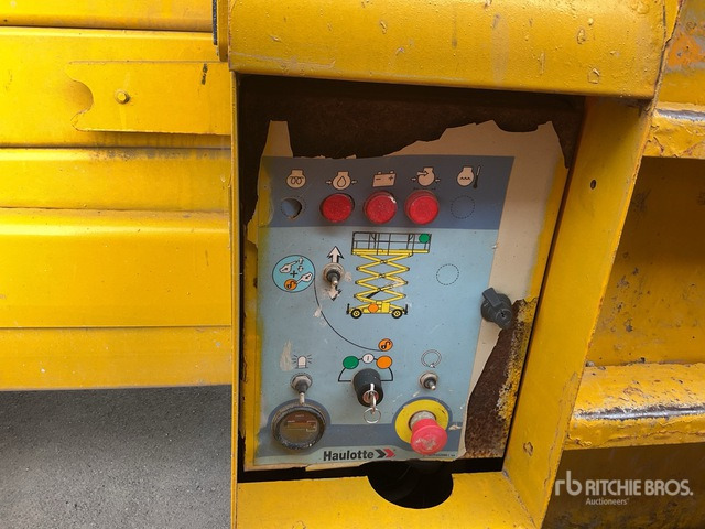 2015 Haulotte H18SX 4x4 Diesel Scissor Lift - Ngritës gërshërë: foto 5 2015 Haulotte H18SX 4x4 Diesel Scissor Lift - Ngritës gërshërë: foto 5