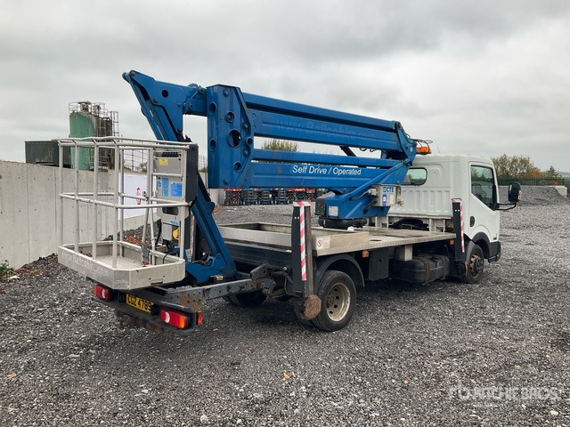 2015 Nissan Cabstar NT400 2015 CTE ZED 21.2JH 20 m on 4x2 Bucket Truck - Platformë ajrore e montuar në kamion: foto 4 2015 Nissan Cabstar NT400 2015 CTE ZED 21.2JH 20 m on 4x2 Bucket Truck - Platformë ajrore e montuar në kamion: foto 4