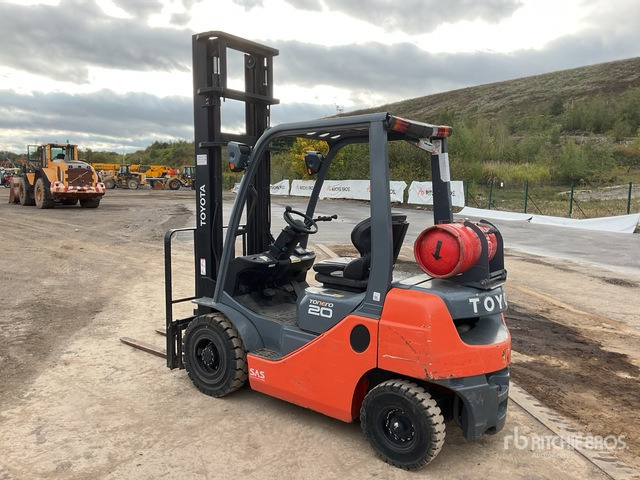 2015 Toyota 02-8FGF20 2015 Toyota 8FG20 Forklift Forklift - Pirun më gaz: foto 3 2015 Toyota 02-8FGF20 2015 Toyota 8FG20 Forklift Forklift - Pirun më gaz: foto 3