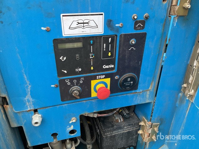 2016 Genie GS5390 4x4 Diesel Scissor Lift - Ngritës gërshërë: foto 5 2016 Genie GS5390 4x4 Diesel Scissor Lift - Ngritës gërshërë: foto 5