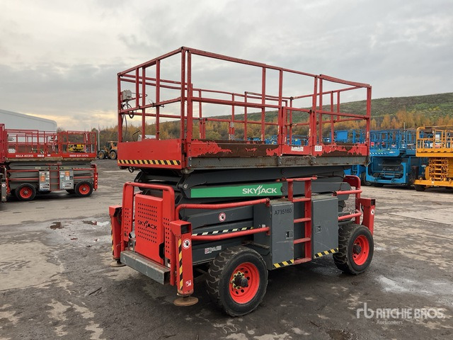 2016 Skyjack SJ8841 4x4 Diesel Scissor Lift - Ngritës gërshërë: foto 3 2016 Skyjack SJ8841 4x4 Diesel Scissor Lift - Ngritës gërshërë: foto 3