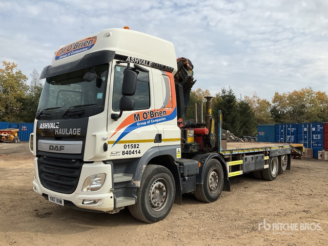 2017 DAF 8x2 Twin-Steer Sleeper Flatbed Truck with Crane - Kamion me karroceri të hapur, Kamion me vinç: foto 3 2017 DAF 8x2 Twin-Steer Sleeper Flatbed Truck with Crane - Kamion me karroceri të hapur, Kamion me vinç: foto 3