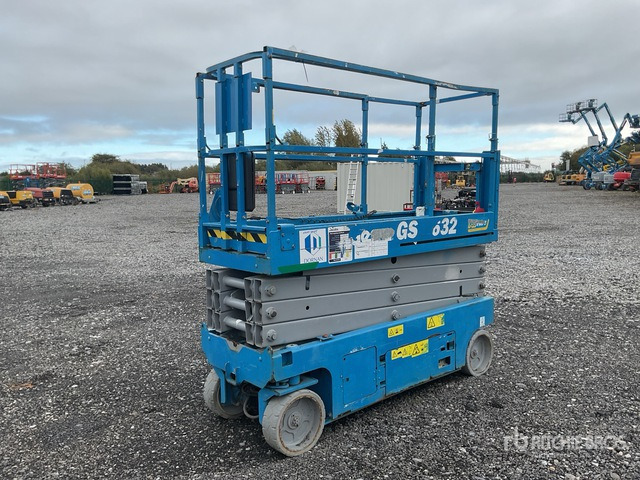2017 Genie GS2632 2017 Genie GS2632 Scissor Lift Scissor Lift - Ngritës gërshërë: foto 3 2017 Genie GS2632 2017 Genie GS2632 Scissor Lift Scissor Lift - Ngritës gërshërë: foto 3