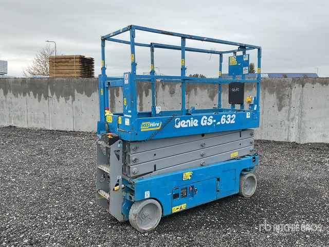 2017 Genie GS2632 2017 Genie GS2632 Scissor Lift Scissor Lift - Ngritës gërshërë: foto 2 2017 Genie GS2632 2017 Genie GS2632 Scissor Lift Scissor Lift - Ngritës gërshërë: foto 2