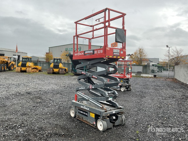 2018 Skyjack SJIII3219 2018 Skyjack SJ3219 Scissor Lift Scissor Lift - Ngritës gërshërë: foto 3 2018 Skyjack SJIII3219 2018 Skyjack SJ3219 Scissor Lift Scissor Lift - Ngritës gërshërë: foto 3