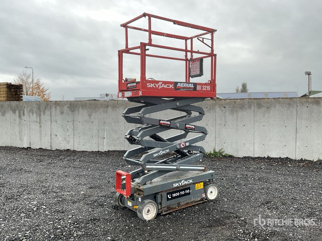 2018 Skyjack SJIII3219 2018 Skyjack SJ3219 Scissor Lift Scissor Lift - Ngritës gërshërë: foto 2 2018 Skyjack SJIII3219 2018 Skyjack SJ3219 Scissor Lift Scissor Lift - Ngritës gërshërë: foto 2