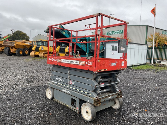 2018 Skyjack SJIII4632 2018 Skyjack SJ4632 Scissor Lift Scissor Lift - Ngritës gërshërë: foto 3 2018 Skyjack SJIII4632 2018 Skyjack SJ4632 Scissor Lift Scissor Lift - Ngritës gërshërë: foto 3