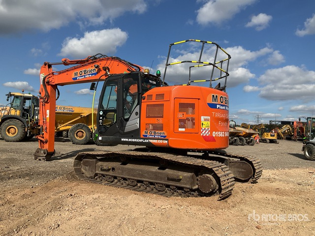 2019 Hitachi ZX225USLC-6 Tracked Excavator - Ekskavator me zinxhirë: foto 4 2019 Hitachi ZX225USLC-6 Tracked Excavator - Ekskavator me zinxhirë: foto 4