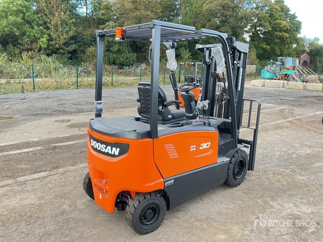 2023 Doosan B30X-7 PLUS 3000 kg (Unused) Electric Forklift - Pirun elektrik: foto 4 2023 Doosan B30X-7 PLUS 3000 kg (Unused) Electric Forklift - Pirun elektrik: foto 4