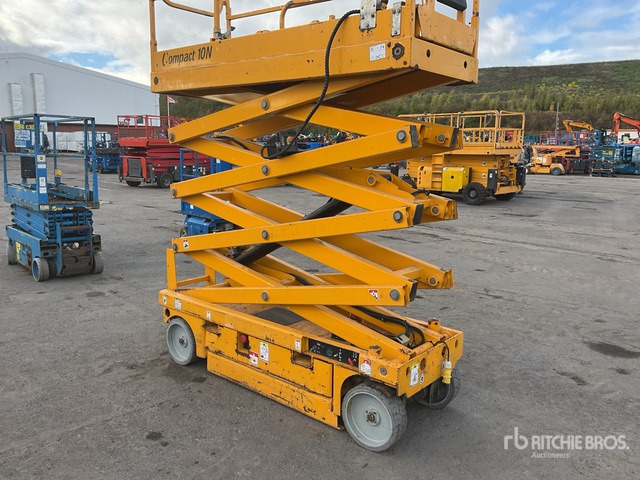 Haulotte Compact 10N Scissor Lift - Ngritës gërshërë: foto 5 Haulotte Compact 10N Scissor Lift - Ngritës gërshërë: foto 5