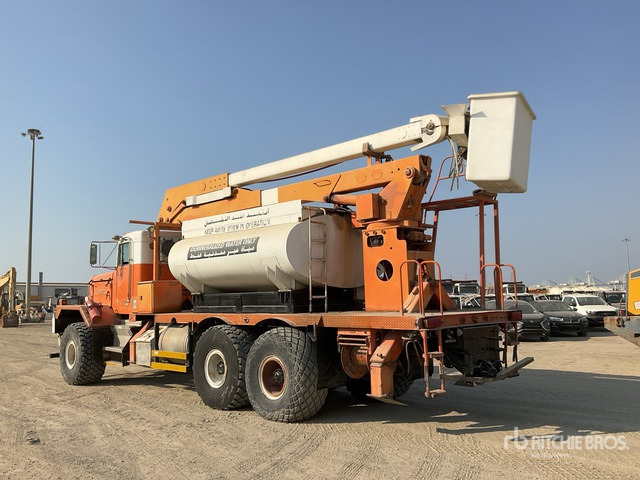 1995 Kenworth C500B 6x6 w/ Water Tank Bucket Truck - Platformë ajrore e montuar në kamion: foto 4 1995 Kenworth C500B 6x6 w/ Water Tank Bucket Truck - Platformë ajrore e montuar në kamion: foto 4