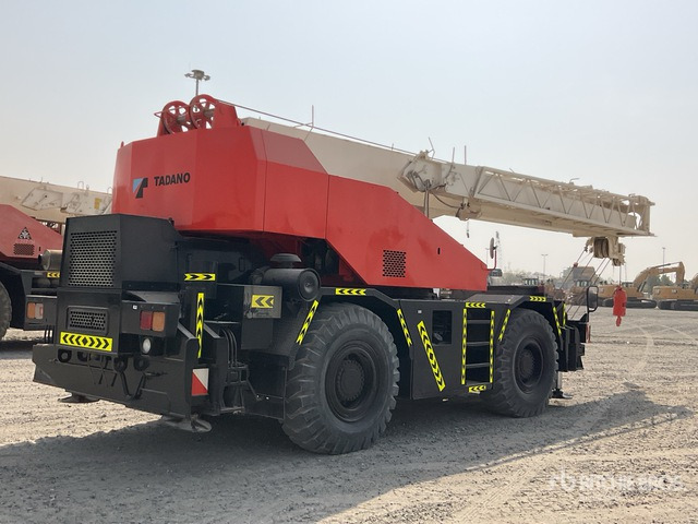 2002 Tadano TR300EX 30 ton 4x4x4 Rough Terrain Crane - Vinç për terrene të vështira: foto 4 2002 Tadano TR300EX 30 ton 4x4x4 Rough Terrain Crane - Vinç për terrene të vështira: foto 4