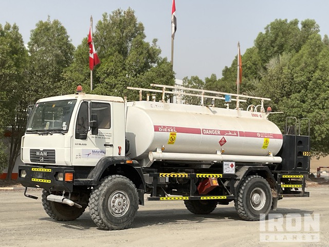 2005 MAN LE18.220 8000 L 4x4 Tanker Truck - Autobot: foto 2 2005 MAN LE18.220 8000 L 4x4 Tanker Truck - Autobot: foto 2