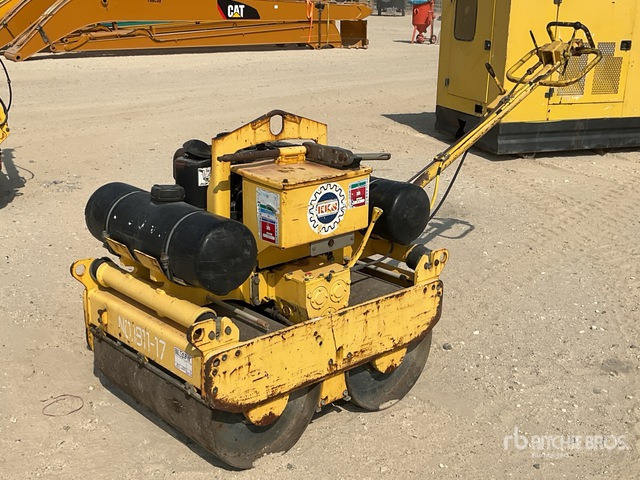 2006 Bomag BW75S-2 Walk Behind Roller - Mini rul: foto 1 2006 Bomag BW75S-2 Walk Behind Roller - Mini rul: foto 1