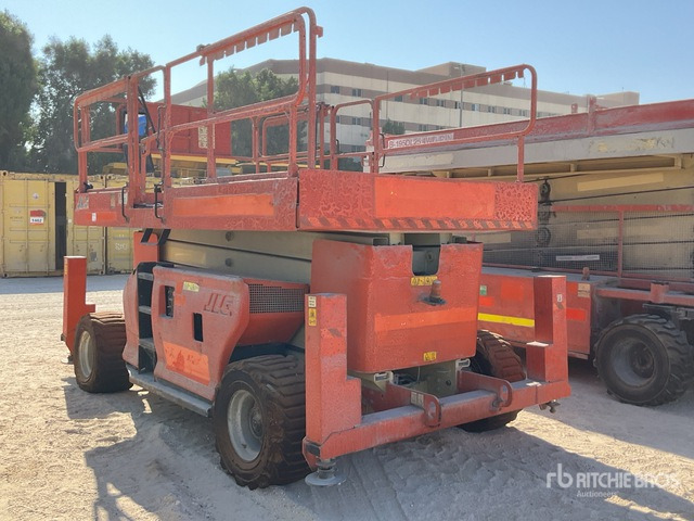 2007 JLG 4394RT 4x4 Diesel (Inoperable) Scissor Lift - Ngritës gërshërë: foto 2 2007 JLG 4394RT 4x4 Diesel (Inoperable) Scissor Lift - Ngritës gërshërë: foto 2