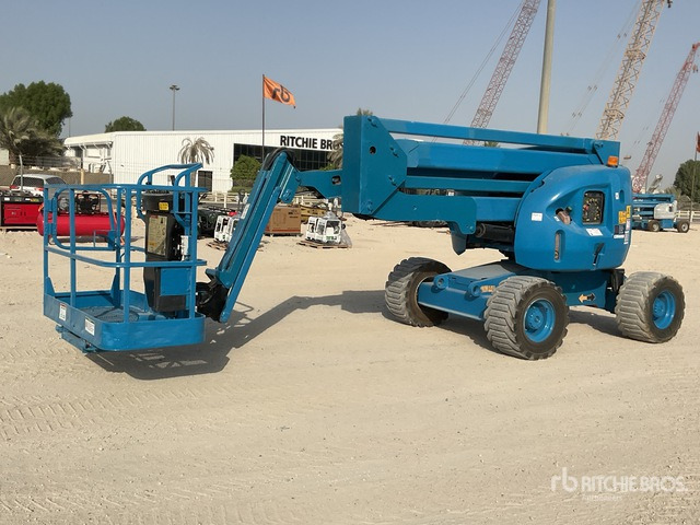 2007 JLG 450AJ 4WD Diesel Articulating Boom Lift - Krah me çernjerë: foto 2 2007 JLG 450AJ 4WD Diesel Articulating Boom Lift - Krah me çernjerë: foto 2