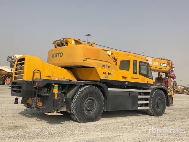 2007 Kato SL600II 51 ton 4x4x4 Rough Terrain Crane - Vinç për terrene të vështira: foto 3 2007 Kato SL600II 51 ton 4x4x4 Rough Terrain Crane - Vinç për terrene të vështira: foto 3