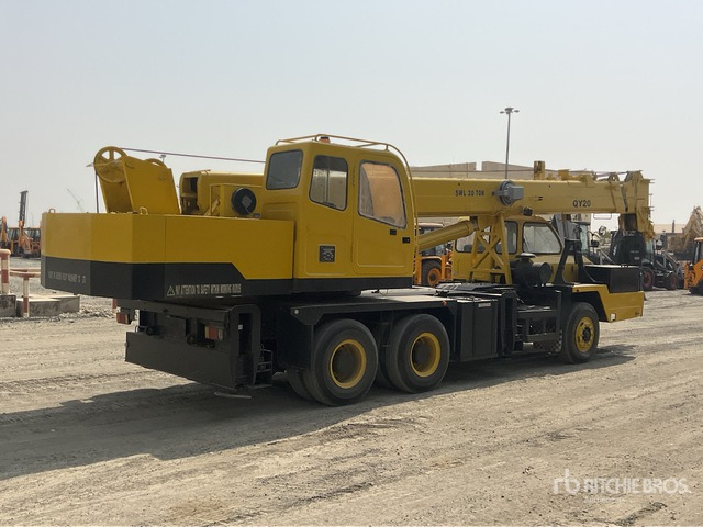 2007 XCMG QY20 20 ton 6x4 Hydraulic Truck Crane - Autovinç: foto 3 2007 XCMG QY20 20 ton 6x4 Hydraulic Truck Crane - Autovinç: foto 3