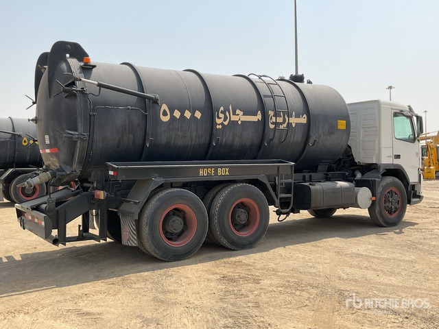 2008 Volvo FM400 6x4 20000 Liters Vacuum Tanker Truck - Kamion me vakuum: foto 4 2008 Volvo FM400 6x4 20000 Liters Vacuum Tanker Truck - Kamion me vakuum: foto 4
