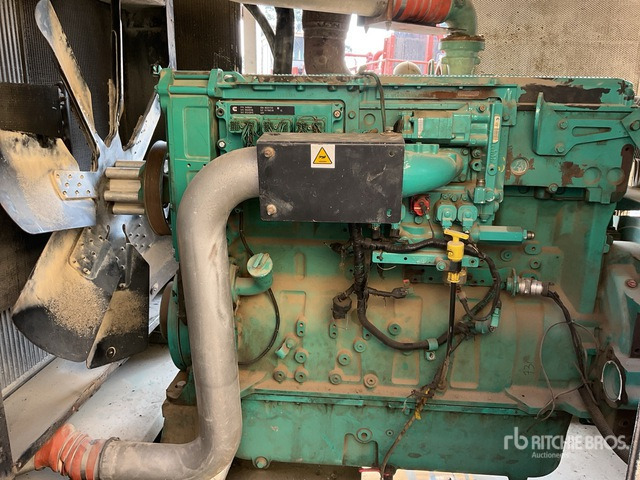2010 Cummins 681 kVA Skid-Mounted (Inoperable) Generator Set - Set gjeneratori: foto 5 2010 Cummins 681 kVA Skid-Mounted (Inoperable) Generator Set - Set gjeneratori: foto 5