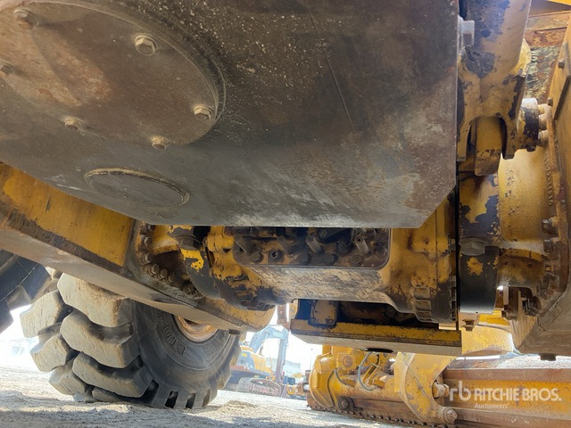 Makinë niveluese 2011 Komatsu GD825A-2: foto 6