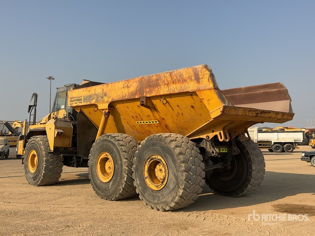 2011 Komatsu HM400-2R Articulated Dump Truck - Shkarkues teleskopik: foto 2 2011 Komatsu HM400-2R Articulated Dump Truck - Shkarkues teleskopik: foto 2