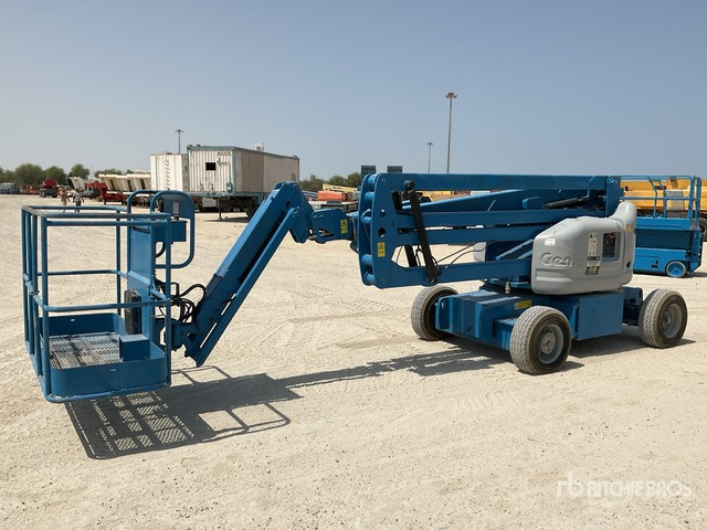 2012 Genie Z-45/25J 2WD Diesel Articulating Boom Lift - Krah me çernjerë: foto 1 2012 Genie Z-45/25J 2WD Diesel Articulating Boom Lift - Krah me çernjerë: foto 1