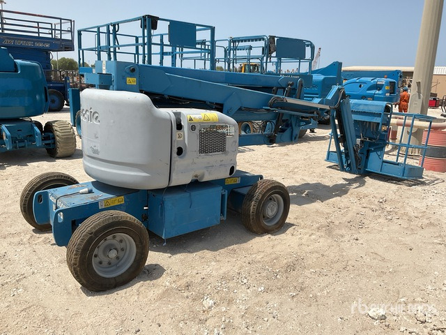 2012 Genie Z-45/25J 2WD Diesel (Inoperable) Articulating Boom Lift - Krah me çernjerë: foto 3 2012 Genie Z-45/25J 2WD Diesel (Inoperable) Articulating Boom Lift - Krah me çernjerë: foto 3