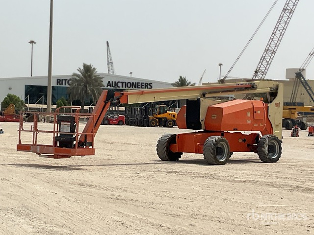 2012 JLG 800AJ 4WD Diesel Articulating Boom Lift - Krah me çernjerë: foto 2 2012 JLG 800AJ 4WD Diesel Articulating Boom Lift - Krah me çernjerë: foto 2