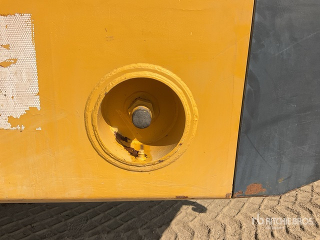 2012 Komatsu HM400-2R Articulated Dump Truck - Shkarkues teleskopik: foto 4 2012 Komatsu HM400-2R Articulated Dump Truck - Shkarkues teleskopik: foto 4