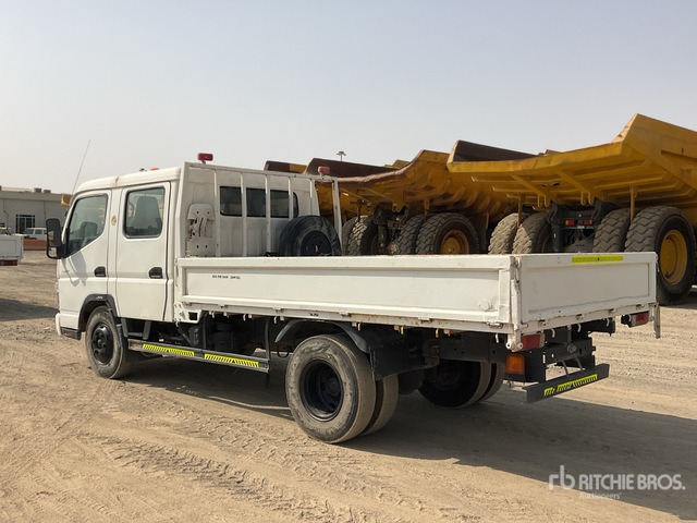 2012 Mitsubishi Canter 4x2 Crew Cab Flatbed Truck - Kamion me karroceri të hapur: foto 3 2012 Mitsubishi Canter 4x2 Crew Cab Flatbed Truck - Kamion me karroceri të hapur: foto 3