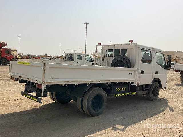 2012 Mitsubishi Canter 4x2 Crew Cab Flatbed Truck - Kamion me karroceri të hapur: foto 4 2012 Mitsubishi Canter 4x2 Crew Cab Flatbed Truck - Kamion me karroceri të hapur: foto 4