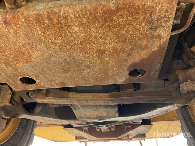 2013 Komatsu HM400-3 Articulated Dump Truck - Shkarkues teleskopik: foto 5 2013 Komatsu HM400-3 Articulated Dump Truck - Shkarkues teleskopik: foto 5