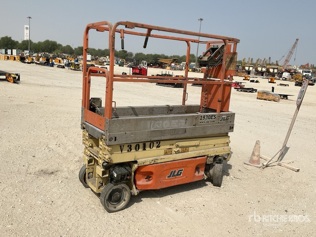 2014 JLG 1930ES Electric Scissor Lift - Ngritës gërshërë: foto 4 2014 JLG 1930ES Electric Scissor Lift - Ngritës gërshërë: foto 4